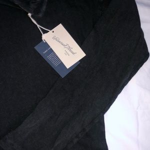 SUPER CUTE DISTRESSED SHIRT (NEW WITH TAGS)